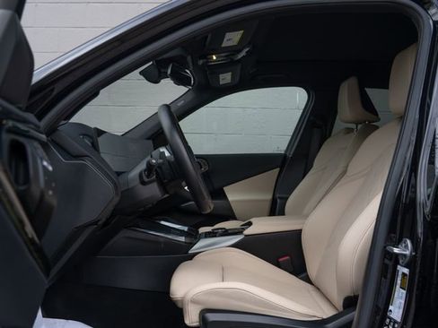 Used 2025 BMW X3 xDrive30i w/ M Sport Package AWD/4WD image 17