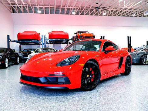 Used 2023 Porsche 718 Cayman GTS w/ GTS Interior Package RWD image 4