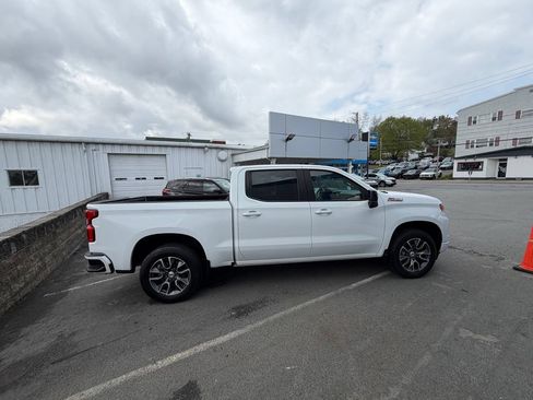 Used 2023 Chevrolet Silverado 1500 RST w/ Z71 Off-Road Package AWD/4WD image 6