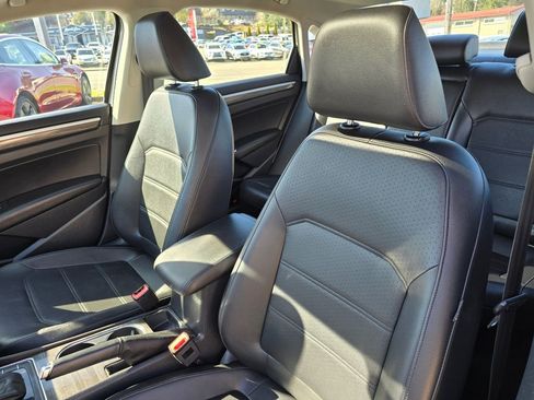 Used 2016 Volkswagen Passat 1.8T SE image 22