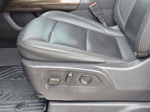 Used 2024 Chevrolet Silverado 1500 LT Trail Boss w/ Convenience Package II AWD/4WD image 30