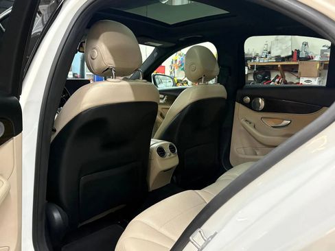 Used 2018 Mercedes-Benz C 300 4MATIC Sedan image 23