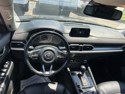 Used 2017 MAZDA CX-5 Touring w/ Preferred Equipment Package FWD image 28