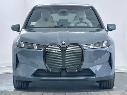 New 2026 BMW iX xDrive45 AWD/4WD image 10
