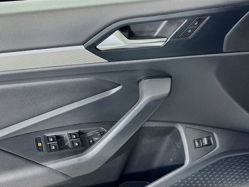 Used 2019 Volkswagen Jetta SE image 17