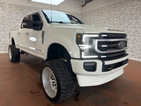 Used 2022 Ford F350 Platinum AWD/4WD image 9