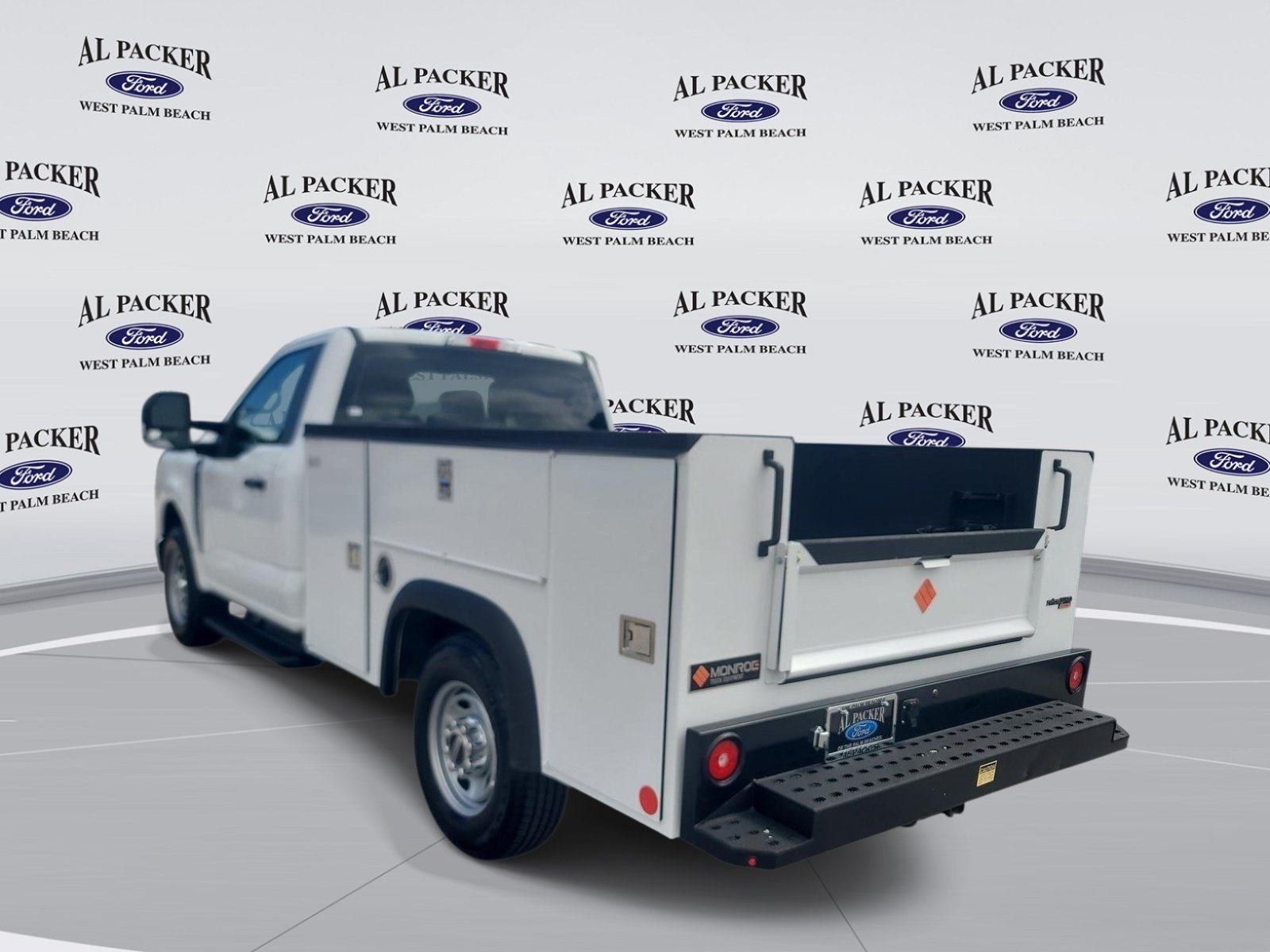 Used 2024 Ford F250 XL w/ XL Chrome Package RWD image 3