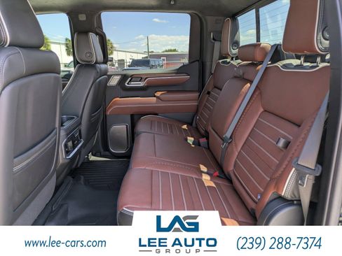 Used 2025 GMC Sierra 1500 Denali Ultimate AWD/4WD image 12