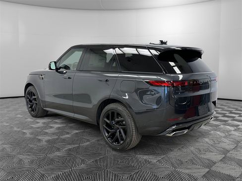 New 2026 Land Rover Range Rover Sport Dynamic SE image 3