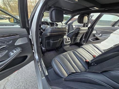 Used 2015 Mercedes-Benz S 550 Sedan image 18