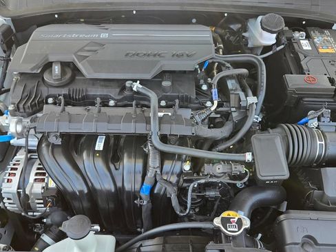 Used 2026 Hyundai Elantra SE w/ Cargo Package FWD image 27
