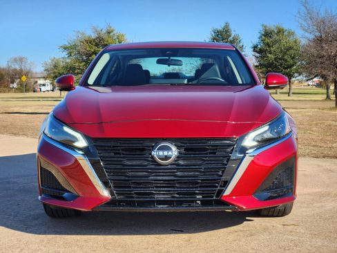 Used 2024 Nissan Altima 2.5 SL image 6