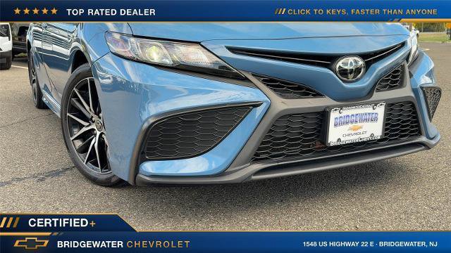 Used 2024 Toyota Camry SE AWD/4WD image 2