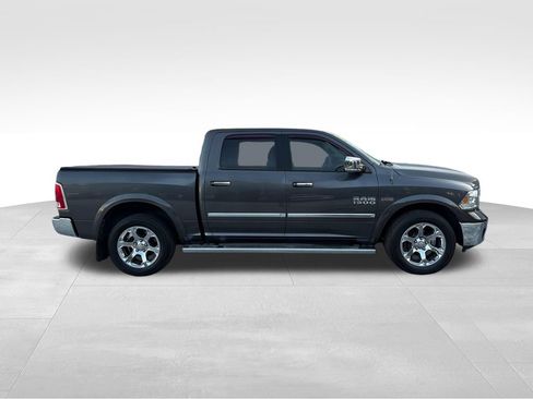 Used 2017 RAM 1500 Laramie w/ Convenience Group AWD/4WD image 9