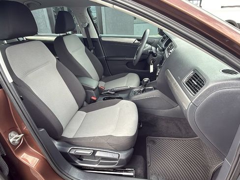 Used 2017 Volkswagen Jetta S FWD image 18