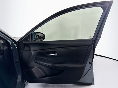 Used 2024 Nissan Sentra SV image 29