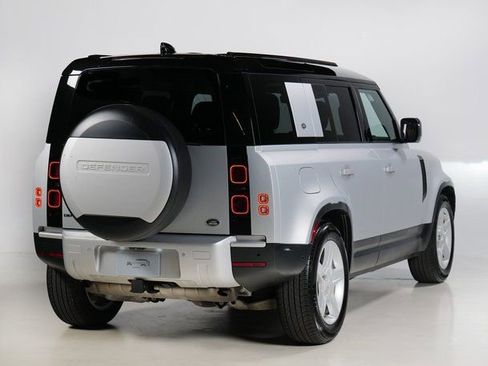 Used 2020 Land Rover Defender 110 SE image 2