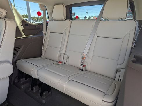 Used 2023 GMC Yukon Denali image 11