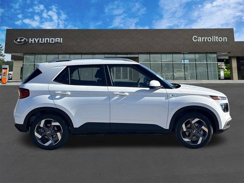 New 2026 Hyundai Venue SEL FWD image 5