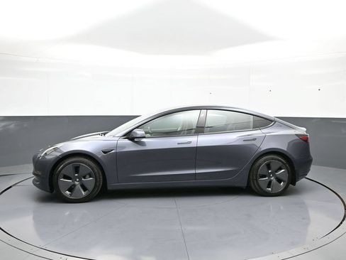 Used 2023 Tesla Model 3 Standard Range RWD image 9