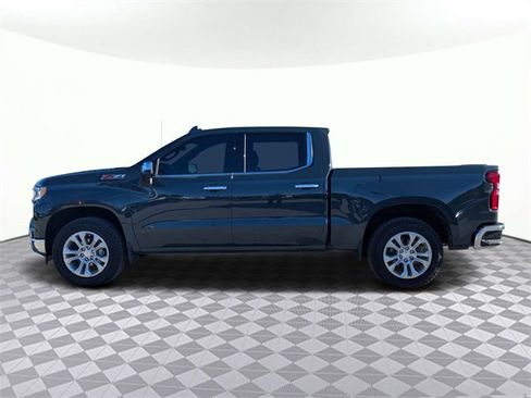 Used 2025 Chevrolet Silverado 1500 LTZ image 6