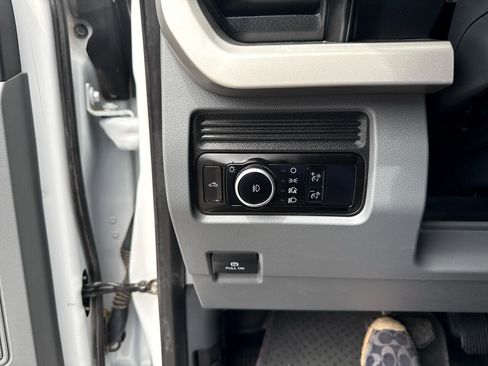 Used 2023 Ford F250 XL image 24