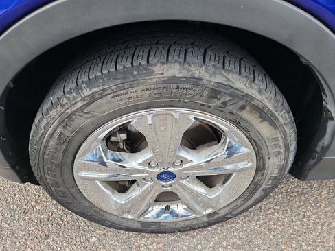 Used 2015 Ford Escape SE image 19