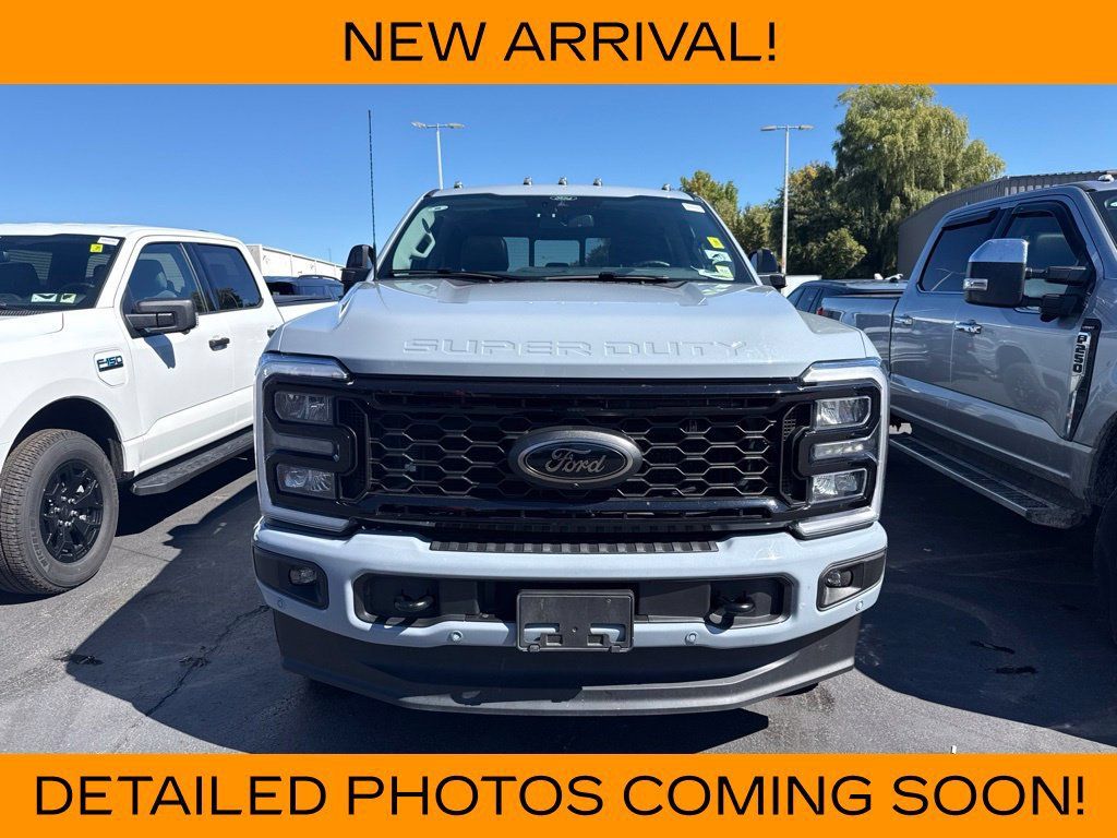 Used 2025 Ford F350 Lariat w/ Lariat Ultimate Package AWD/4WD image 1