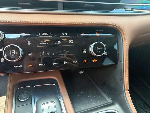 Used 2023 INFINITI QX60 Sensory w/ Vision Package AWD/4WD image 13