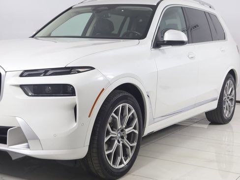 Used 2023 BMW X7 xDrive40i w/ Premium Package image 63