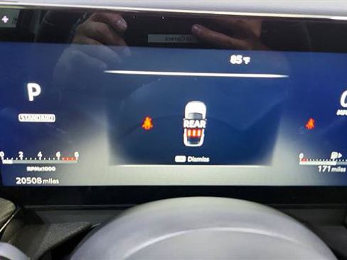 Certified 2025 Nissan Kicks SR FWD image 13