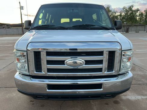 Used 2014 Ford E-350 and Econoline 350 XL w/ Power Windows & Locks Group image 3