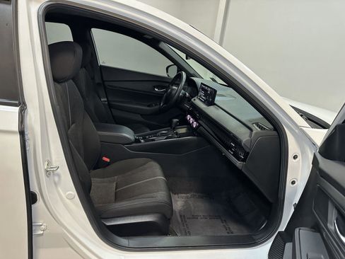 Certified 2024 Honda Accord Sport image 39