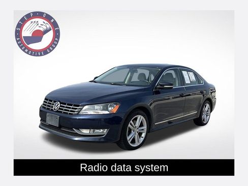 Used 2014 Volkswagen Passat TDI SEL Premium image 1