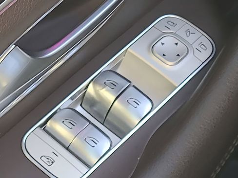 Used 2020 Mercedes-Benz GLE 350 4MATIC image 33