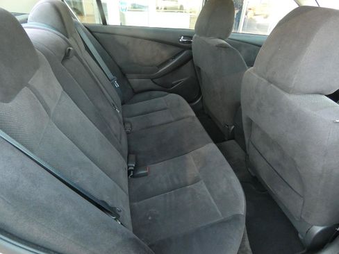 Used 2008 Nissan Altima 3.5 SE FWD image 16