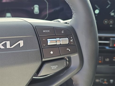 New 2026 Kia Sportage SX image 32