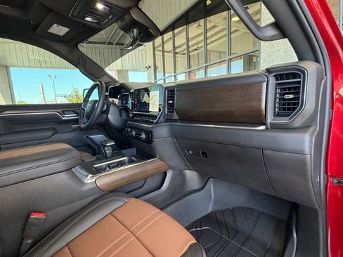 Used 2026 Chevrolet Silverado 1500 High Country RWD image 38