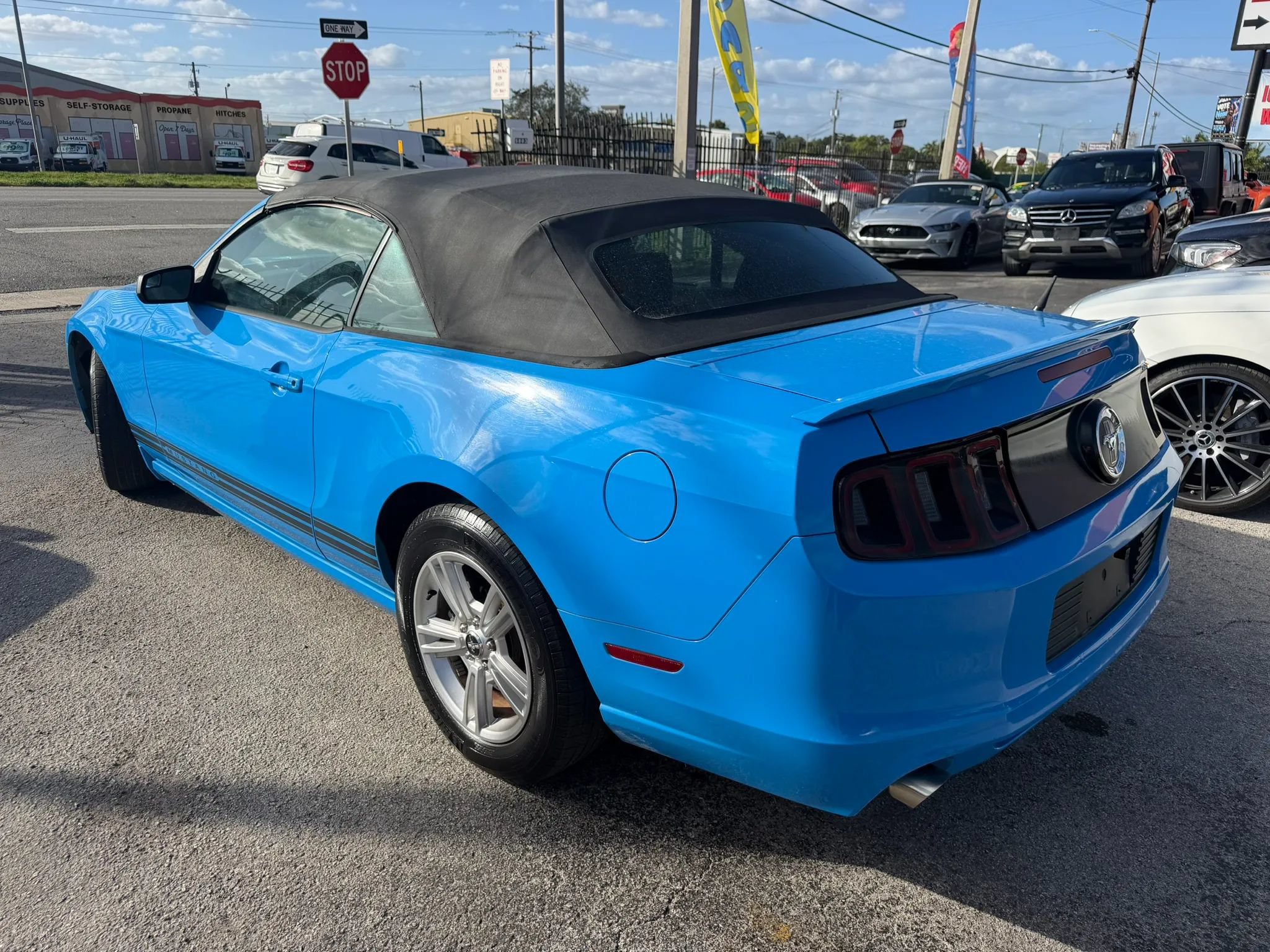 Used 2013 Ford Mustang Convertible RWD image 10