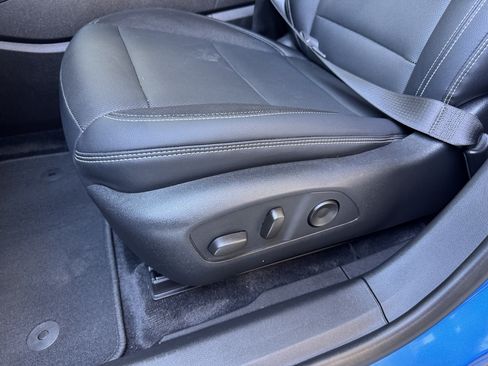 Used 2024 Chevrolet Blazer EV LT AWD/4WD image 14
