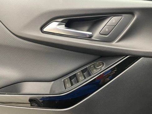 New 2026 Chevrolet Equinox LT AWD/4WD image 9