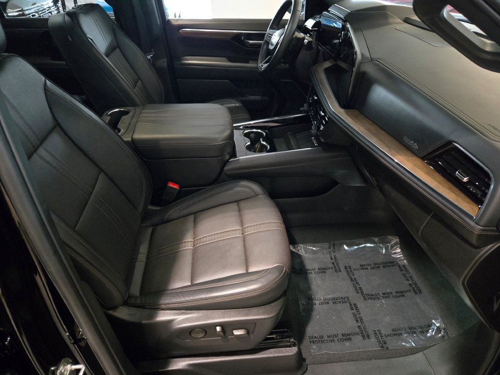 Used 2025 Chevrolet Tahoe High Country RWD image 6