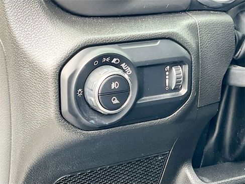 Certified 2023 Jeep Gladiator Sport image 10