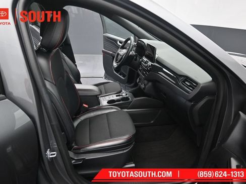 Used 2025 Ford Escape ST-Line AWD/4WD image 31