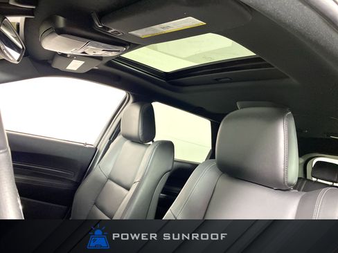 Used 2022 Dodge Durango GT image 2