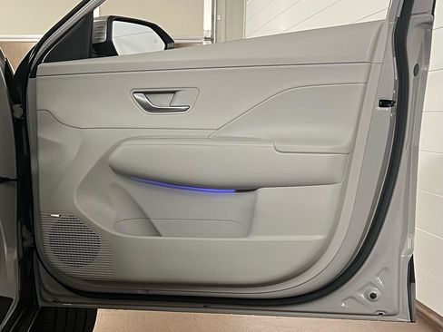 Used 2024 Hyundai Kona Limited image 37