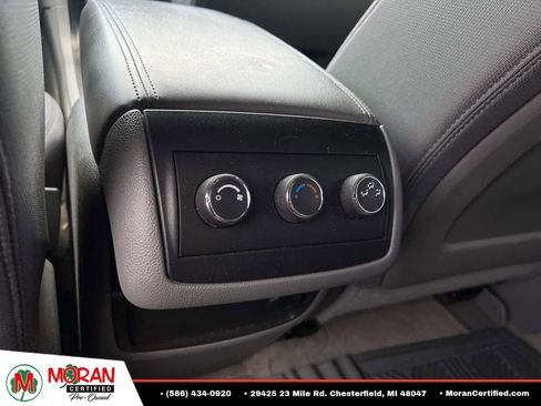 Used 2012 Chevrolet Traverse LT FWD image 14