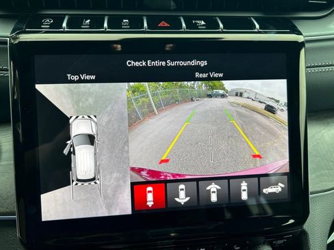 New 2025 Jeep Grand Cherokee Limited w/ Luxury Tech Group II image 16