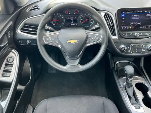 Used 2024 Chevrolet Malibu LT image 15