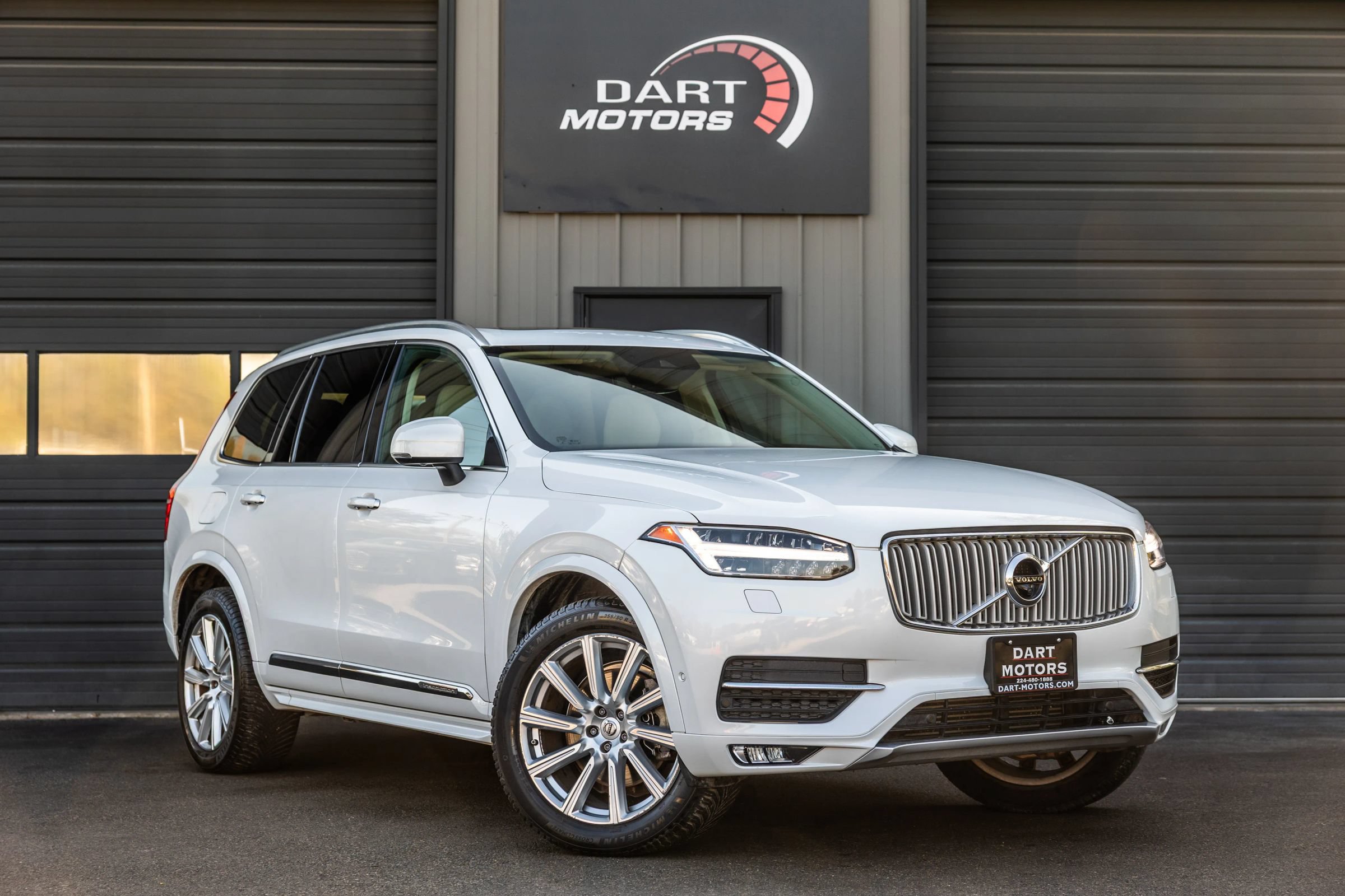 Used 2017 Volvo XC90 T6 Inscription w/ Vision Package AWD/4WD image 3